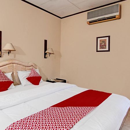 Oyo 92330 Hotel Rindu Sempadan Near Taman Wisata Rindu Sempadan 北干巴鲁 外观 照片