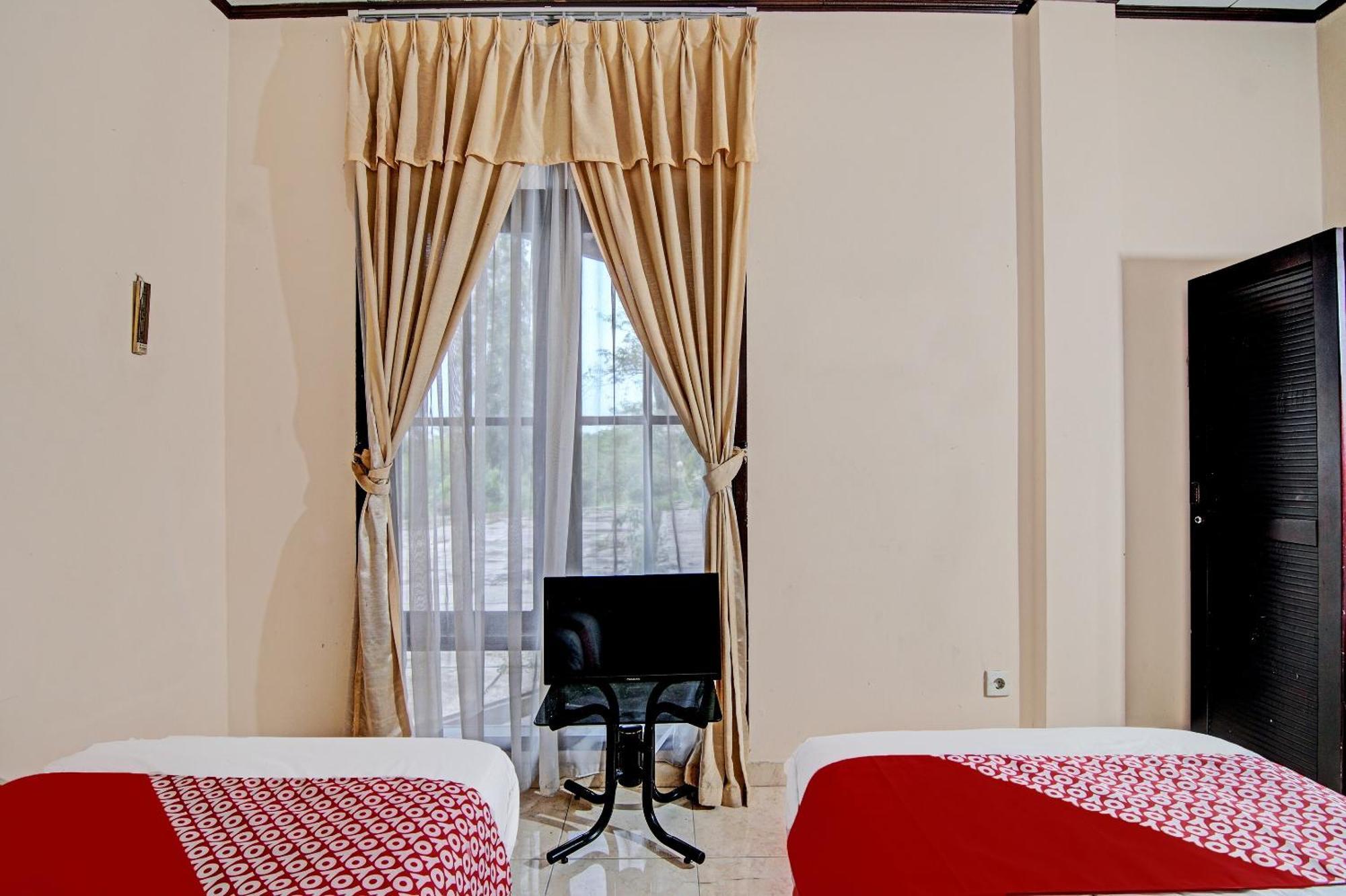 Oyo 92330 Hotel Rindu Sempadan Near Taman Wisata Rindu Sempadan 北干巴鲁 外观 照片