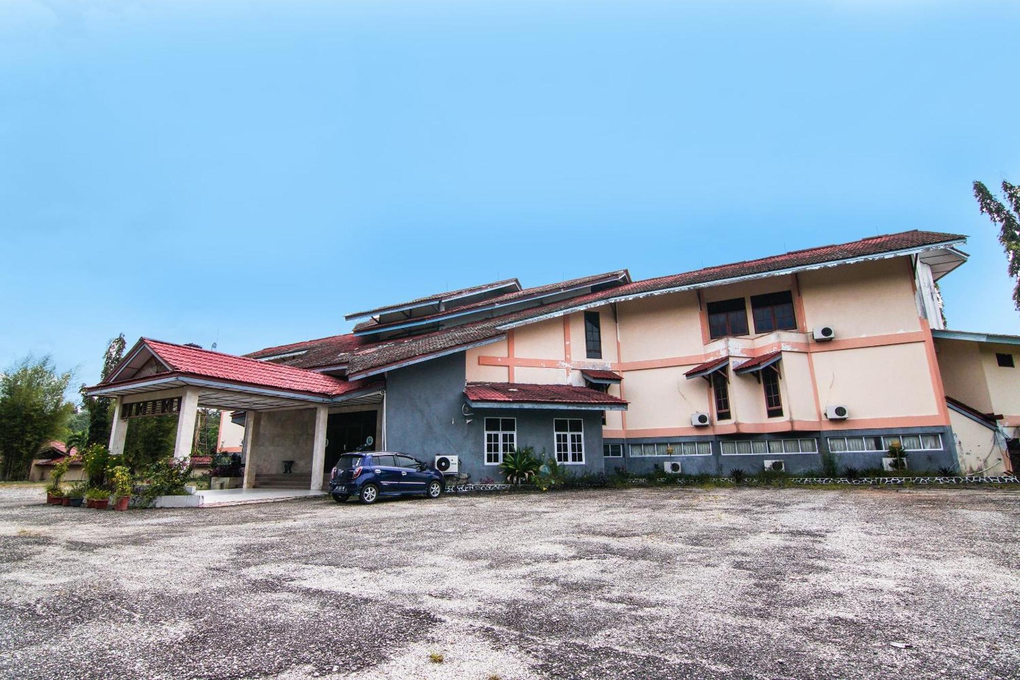 Oyo 92330 Hotel Rindu Sempadan Near Taman Wisata Rindu Sempadan 北干巴鲁 外观 照片